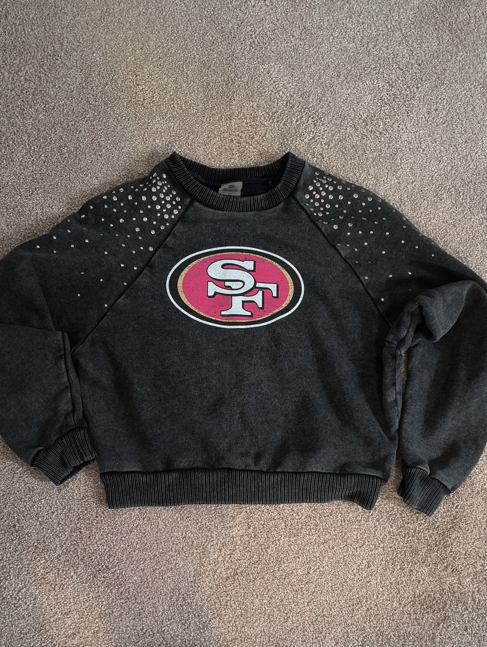 Gameday Couture San Francisco 49s Metal Rivets Crewneck Sweatshirt - Gray S